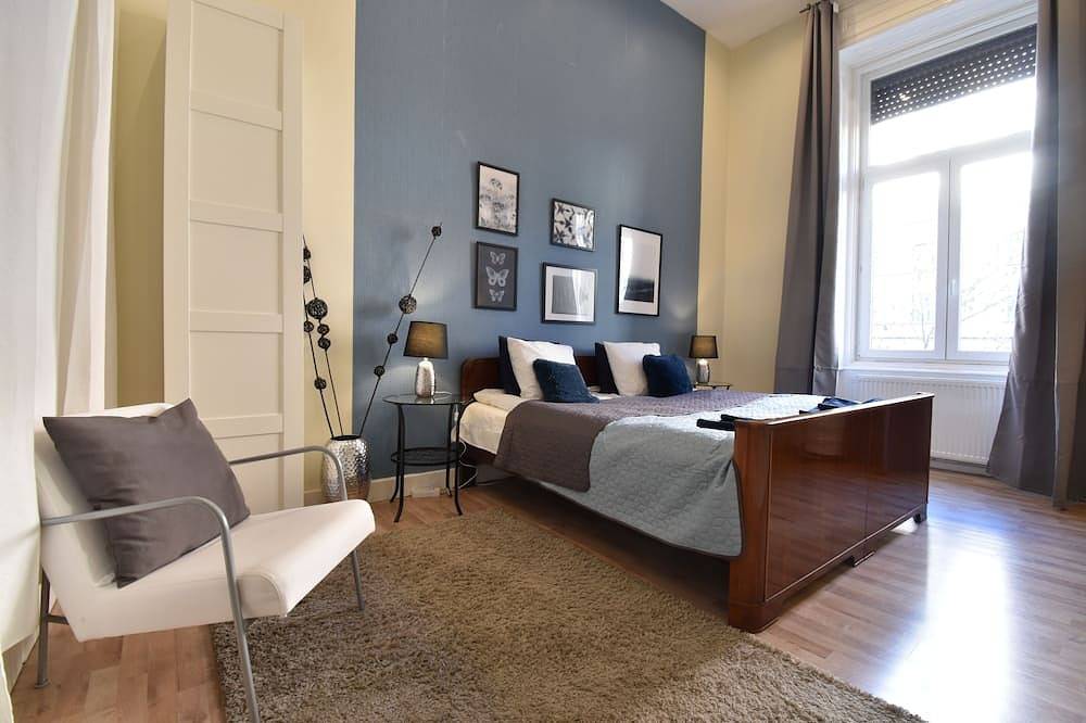Entire apartment, Beautiful spacious central 4 bedroom / 3 bathroom in Budapest, Danube-Ipoly National Park