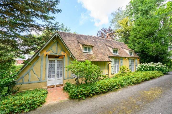 Chambre d’hôte pour 2 personnes, avec vue et jardin ainsi que piscine et sauna