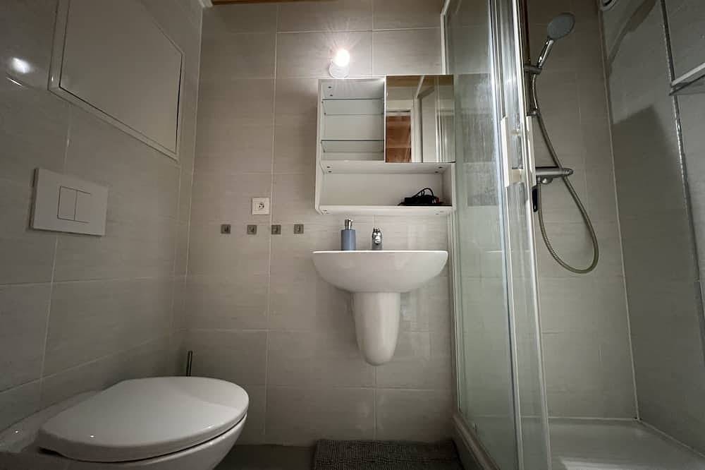 Entire apartment, Sous les étoiles T1 Triplex à Neydens in Neydens, Saint-Julien-en-Genevois region