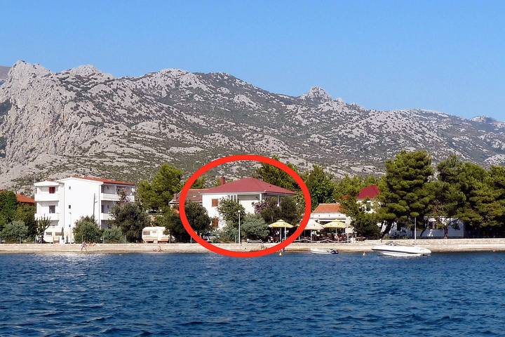 Appartement entier, Garçonniere prés de la plage Seline, Paklenica -a in Starigrad, Région de Zadar