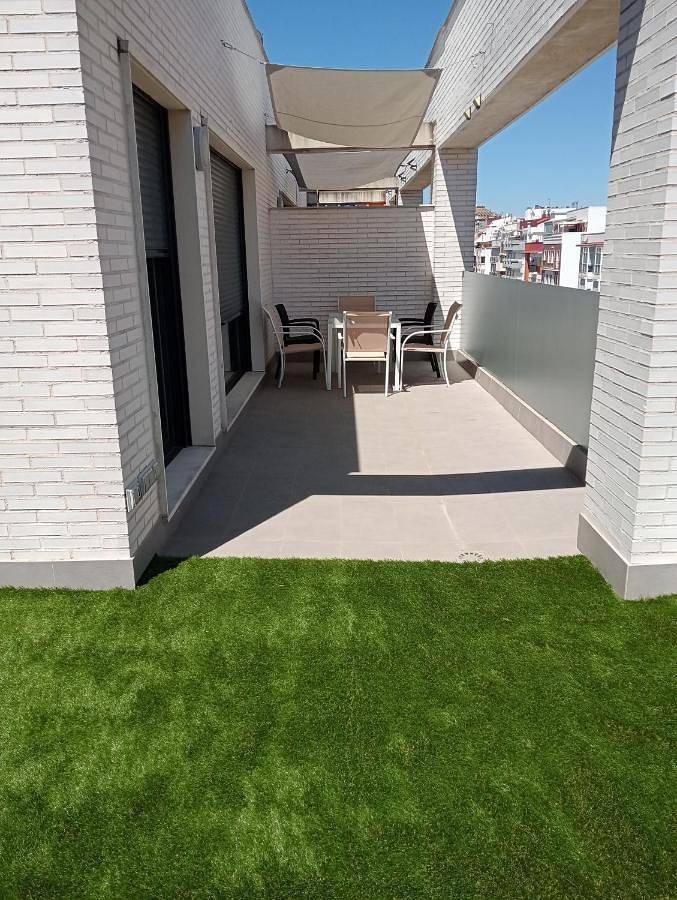 Gîte pour 6 personnes, avec terrasse ainsi que piscine et vue à Huelva - 4