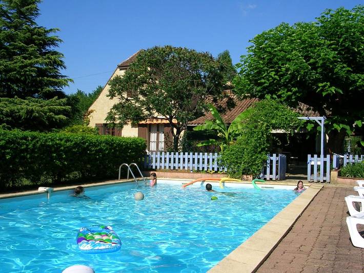 Chambre d’hôte pour 2 personnes, avec jardin et piscine