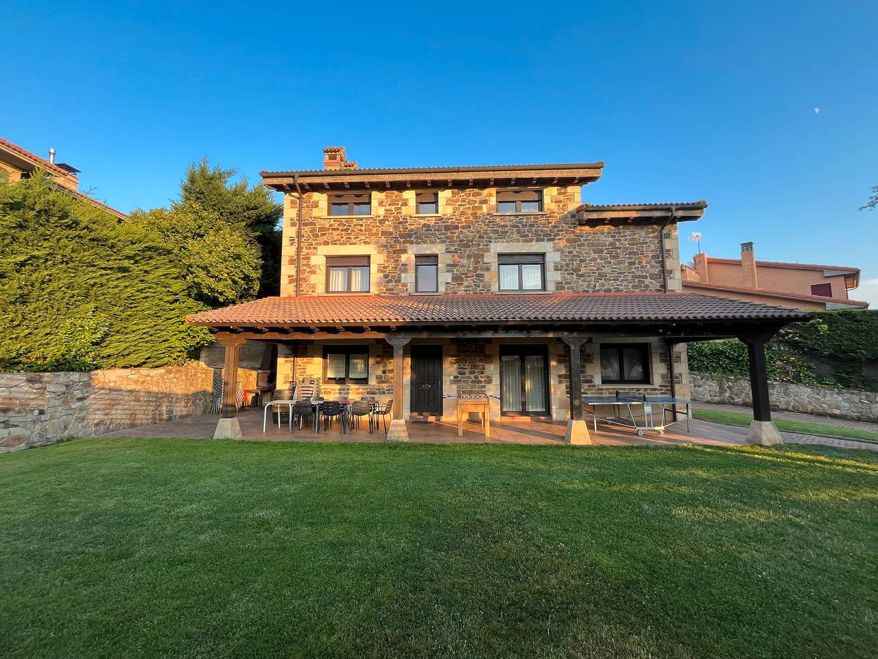 Maison de vacances 'Casa Rural La Carrasquilla' avec terrasse privée, jardin privé et Wi-Fi in Golmayo, Province de Soria