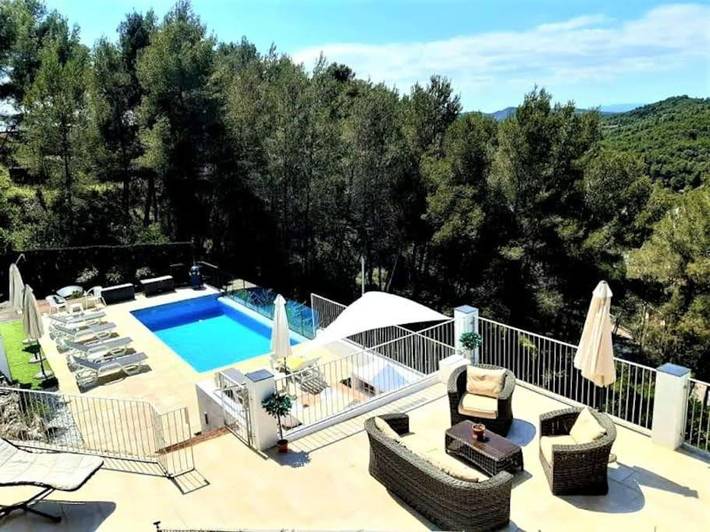 Chalet para 8 personas, con jardín además de piscina y vistas, Se admiten mascotas en Garraf - 4