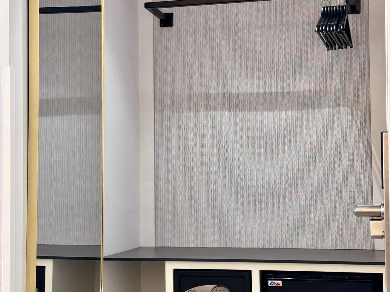 Entire vacation apartment, Ópera Stays by Charming Ii - Confort in the city center in Centro (Madrid), Madrid