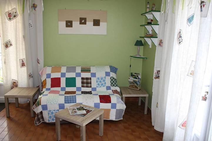 Location de vacances pour 4 personnes, avec jardin et balcon ainsi que jacuzzi et piscine à Saintes - 2