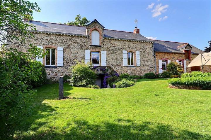 Gîte pour 6 personnes, avec terrasse et jardin en Ille-et-Vilaine