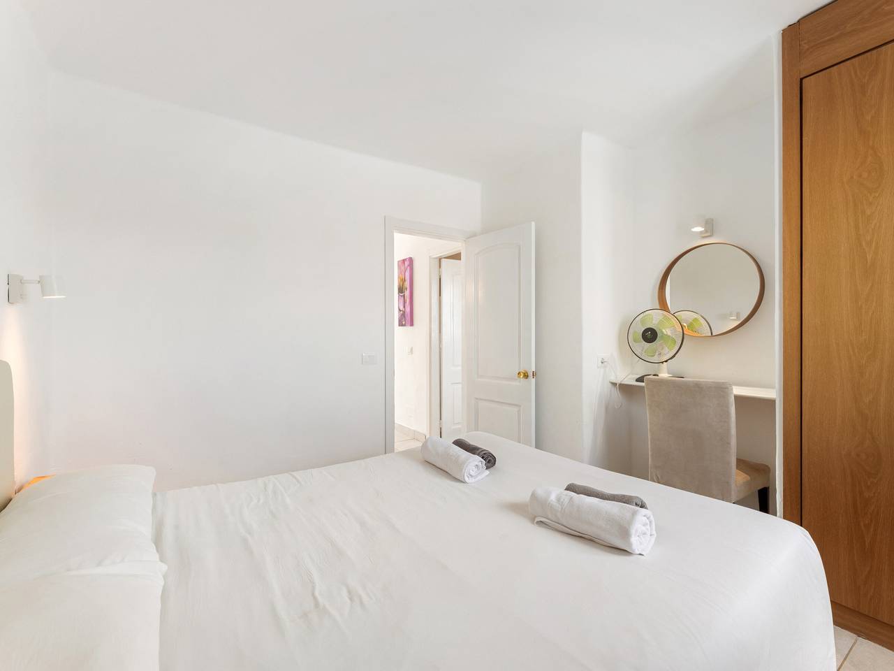 Entire apartment, Arena Apartment in Puerto del Carmen with communal pool in Los Pocillos, Tías