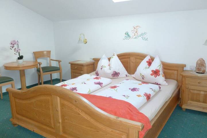 Ferienwohnung für 4 Personen, mit Garten und Pool, mit Haustier in Latsch - 2