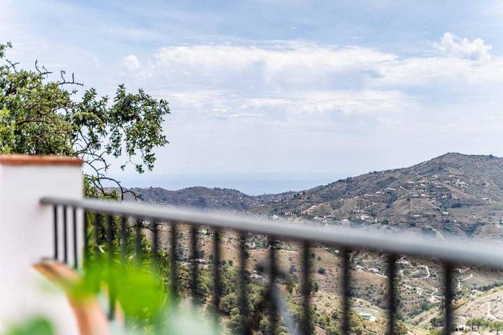 Chalet para 20 personas, con terraza y piscina - 1