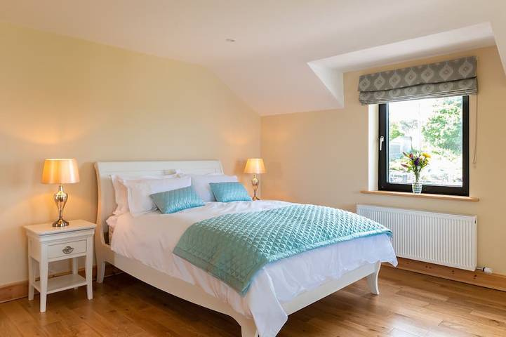Luxuriöses Ferienhaus mit 4 Schlafzimmern und Meerblick auf Valentia Island in Valentia Island