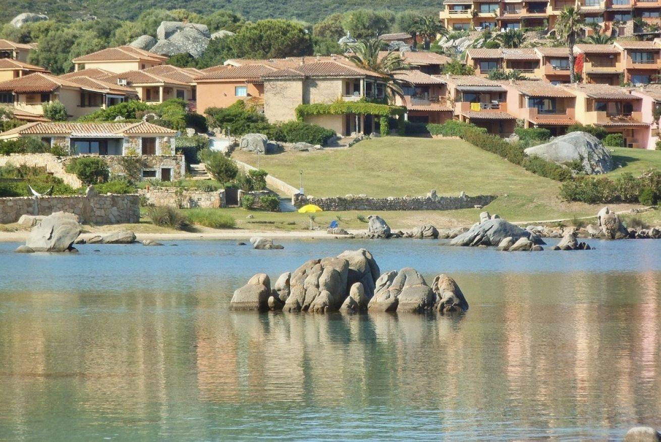 Geheel appartement, Vakantieappartement voor 6 personen met uitzicht op zee in Villaggio Marineledda, Costa Smeralda