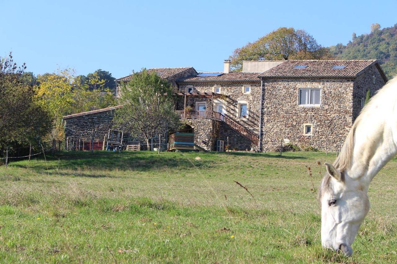 Tent in Saint-Vincent-de-Barrès, Privas (arrondissement)