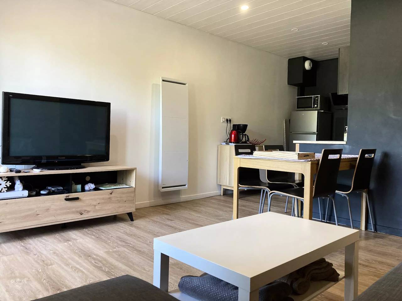 Entire apartment, Cocon montagne Rocher du Cerf in Le Lioran, Laveissière