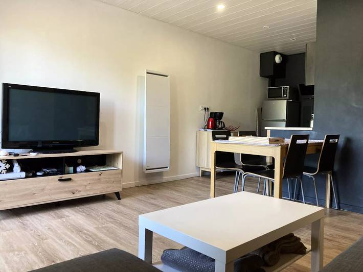 Gîte pour 6 personnes, avec balcon à Laveissière - 4