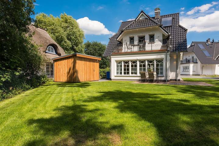 Ferienhaus für 5 Personen, mit Sauna und Garten in Born a. Darß
