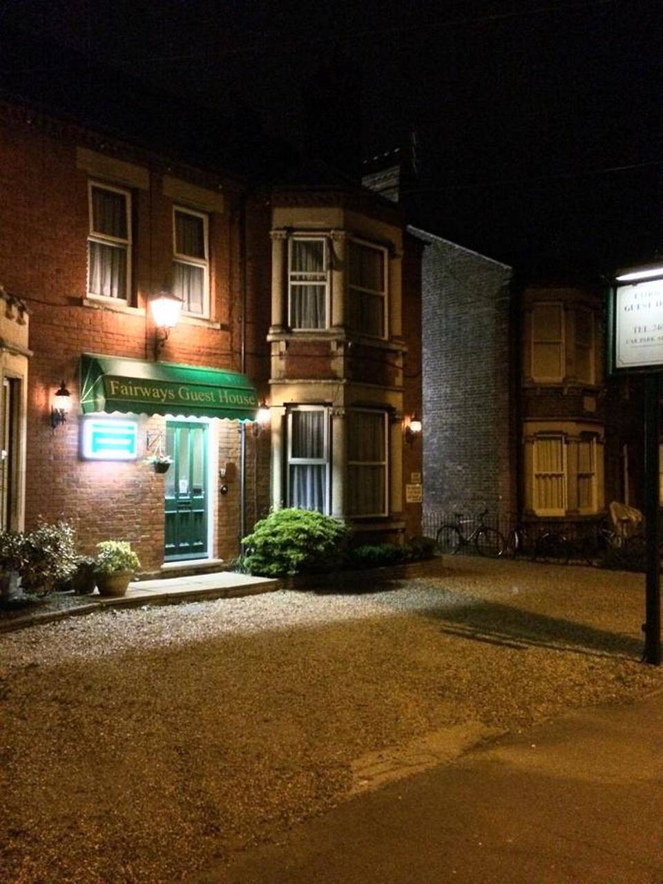 Fairways Guest House in Coleridge Ward, Cambridge