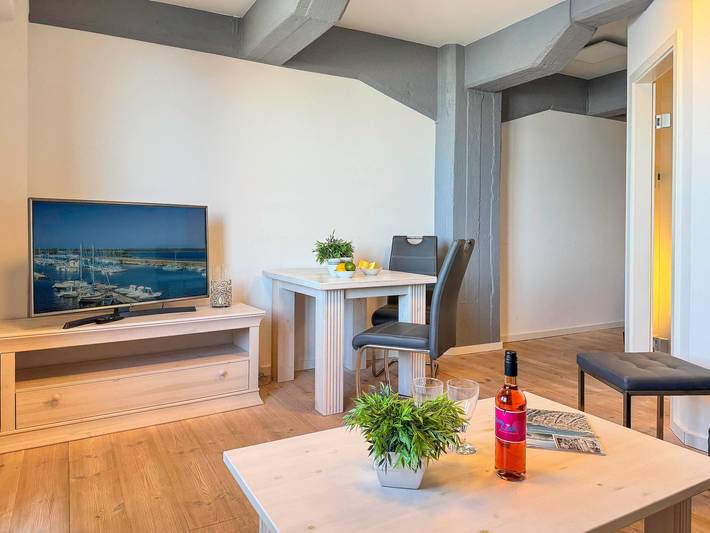 Ferienwohnung für 2 Personen, mit Seeblick und Balkon sowie Ausblick, kinderfreundlich in Barth - 3