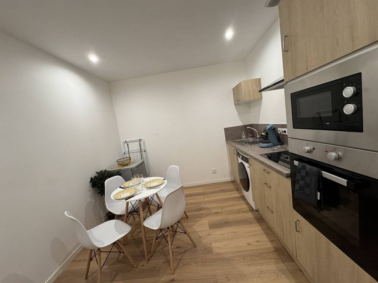 Apartamento entero, Acogedor nido urbano cerca de Le Mans in Écommoy, Sarthe
