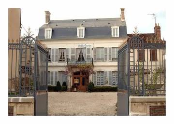 Chambre d’hôte pour 2 personnes, avec jardin et vue à Saint-Florentin