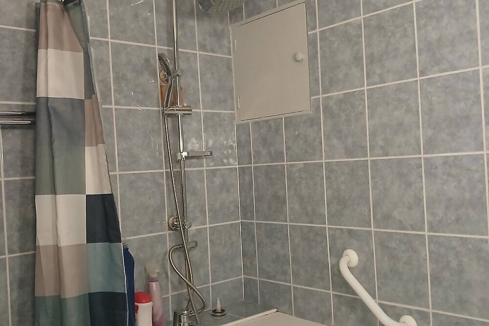 Entire apartment, Appartement Paris ( Le Kremlin-Bicêtre ) in Le Kremlin-Bicêtre, Val-de-Marne