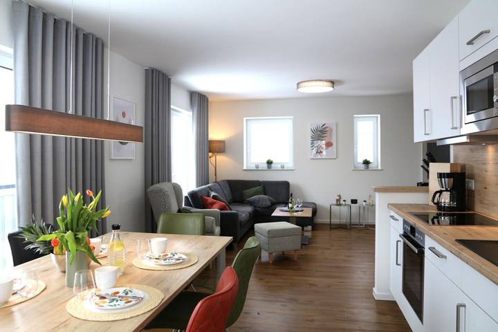 Ferienhaus für 6 Personen, mit Garten und Ausblick sowie Seeblick und Sauna im Waldecker Land - 2