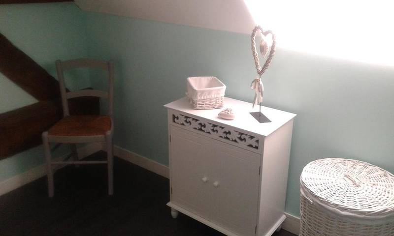 Chambre d’hôte pour 2 personnes, avec piscine ainsi que vue et jardin à Notre-Dame-du-Touchet - 4