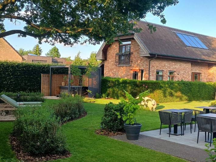 Hôtel pour 2 personnes, avec sauna et jardin ainsi que jacuzzi et terrasse à Lille (Belgique) - 4