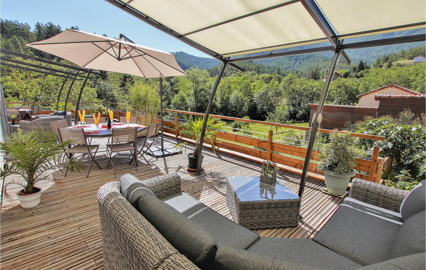Mountain View Apartment - Baby Bed, WiFi, Parking, Garden. in Espenel, Die region