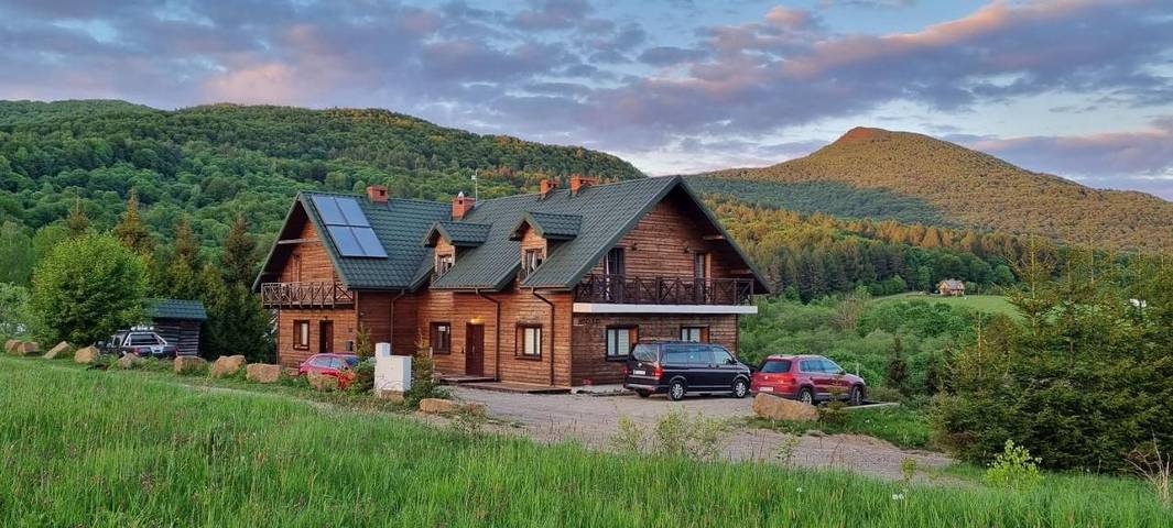 Apartament wakacyjny dla 16 osób, z Taras i Ogród w Bieszczady