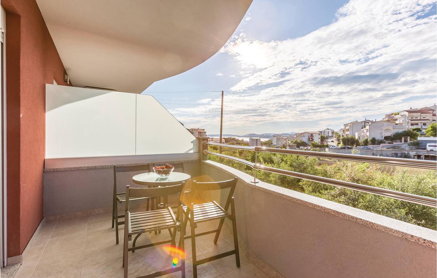 Ganze Ferienwohnung, Gemütliche Ferienwohnung mit Pool und Terrasse, 2 km vom Strand Strobec entfernt in Podstrana, Split-Dalmatien