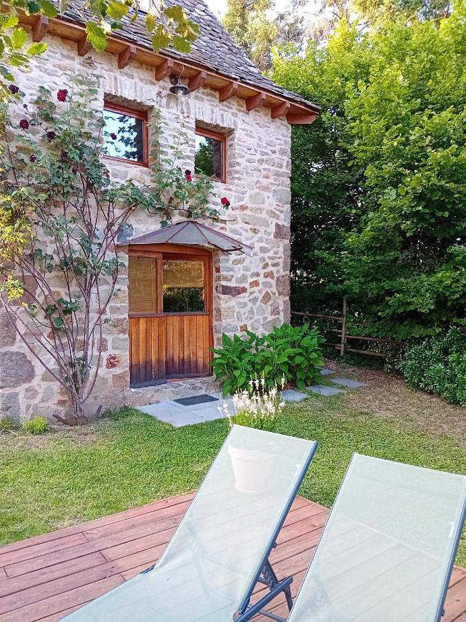 Location de vacances pour 2 personnes, avec jardin et vue dans Le Bas Ségala - 3