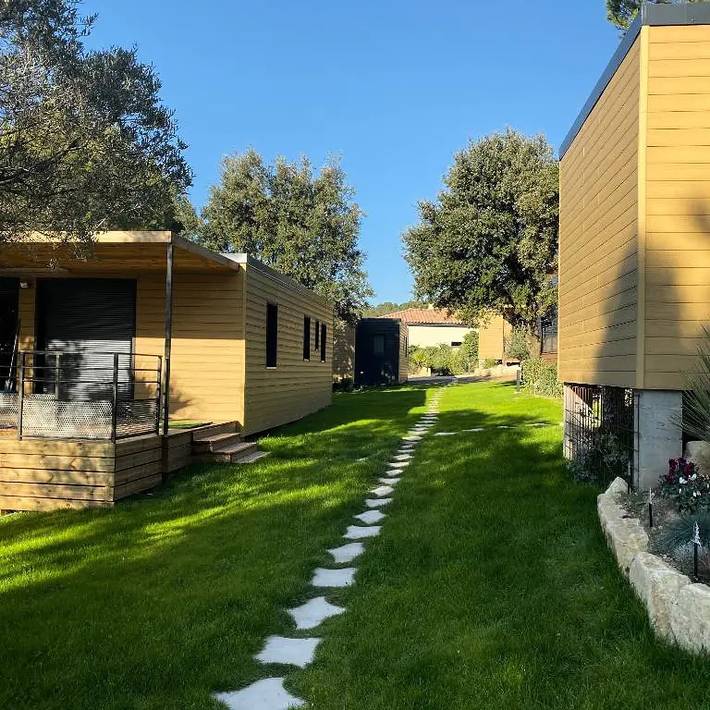 Chalet Jasmin 3 pièces 4 personnes in Bollène, Vaucluse