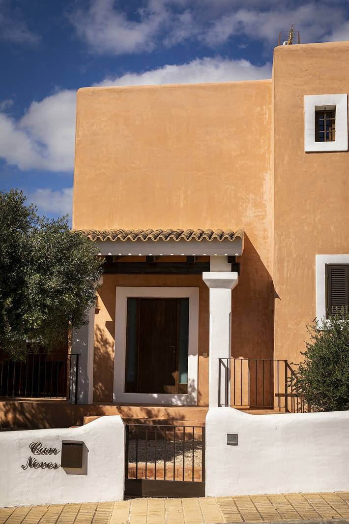 Villa per 6 persone, con balcone e giardino a Formentera