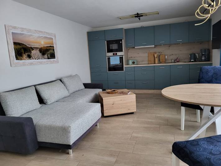 Ferienwohnung für 3 Personen, mit Terrasse und Garten in Altenkirchen