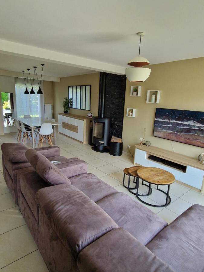 Location de vacances pour 8 personnes, avec Balcon et Terrasse ainsi que Jardin et Vue à Moussy-le-Neuf