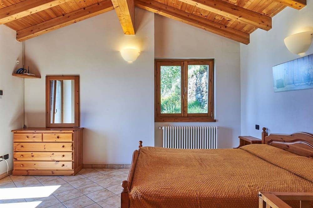 Ferienhaus Ronco in Dongo, Comer See