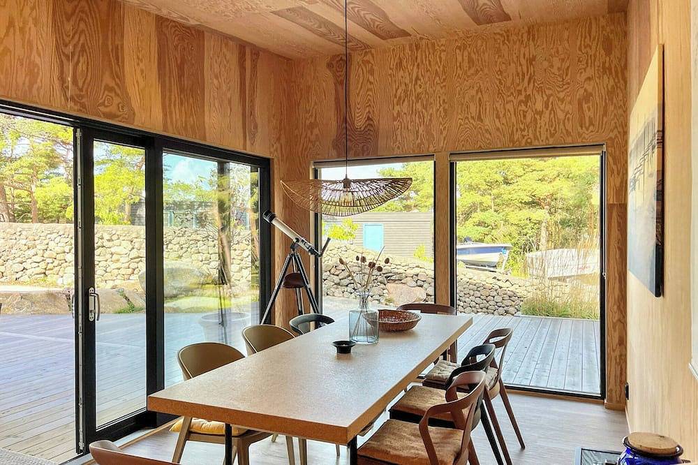 Architektengezeichnete Villa in Meeresnähe auf Resö in Resö, Norra Västkusten