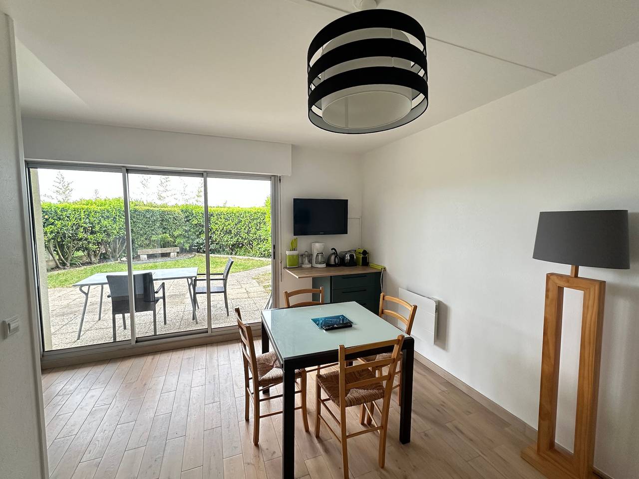 Appartement entier, Appartement T2 avec Jardin, Proche Centre et Plage de Cabourg, Parking Inclus in Cabourg, Région de Caen