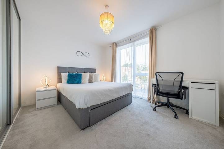 3 bedroom house in Bricketwood, St Albans in Hertfordshire