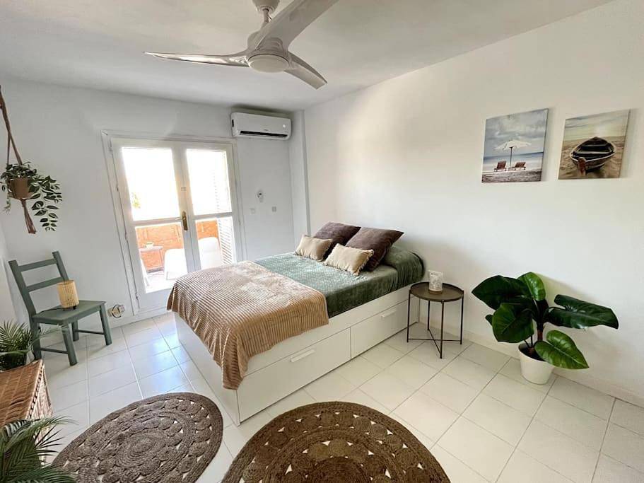 Apartamento entero, Estudio Naturista Indalo nudista in Playas de Vera, Vera