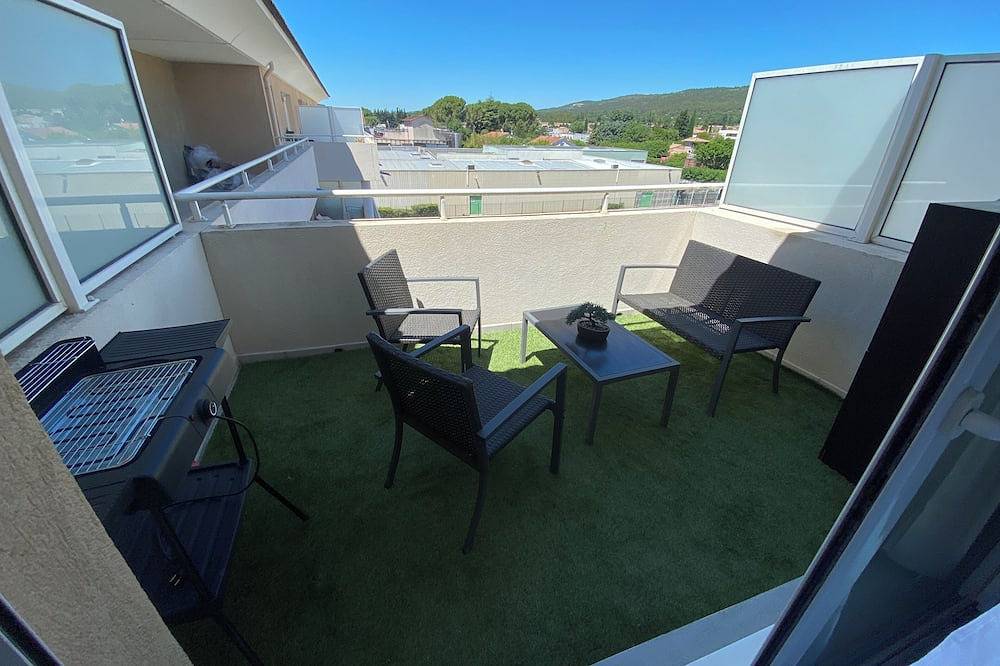 Appartement entier, Studio piscine emplacement idéal Brignoles in Brignoles, Région de Brignoles
