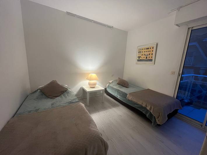 Appartement entier, Appartement T3 en bord de mer avec balcon, WIFI et parking sécurisé in Arcachon, Région d'Arcachon