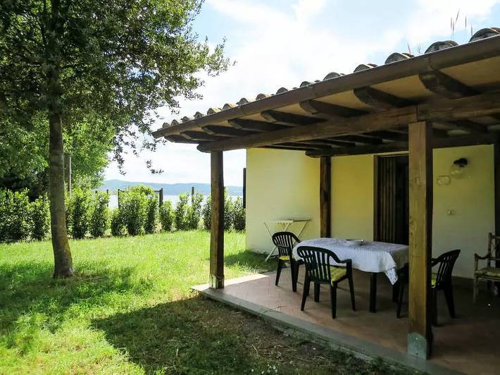 Ferienhaus für 2 Personen, mit Pool und Garten in Bolsena
