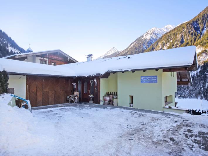 Ferienwohnung für 8 Personen, mit Garten und Terrasse im Stubaital