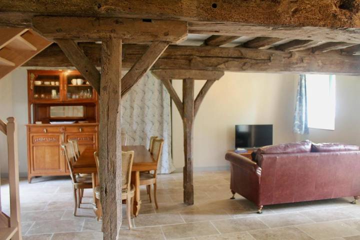 Location de vacances pour 4 personnes, avec Terrasse ainsi que Jardin et Piscine à Bouillé-Loretz