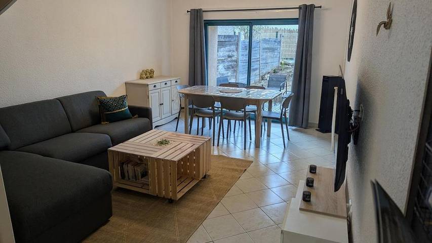 Location de vacances pour 6 personnes, avec Terrasse et Jardin à Damvillers
