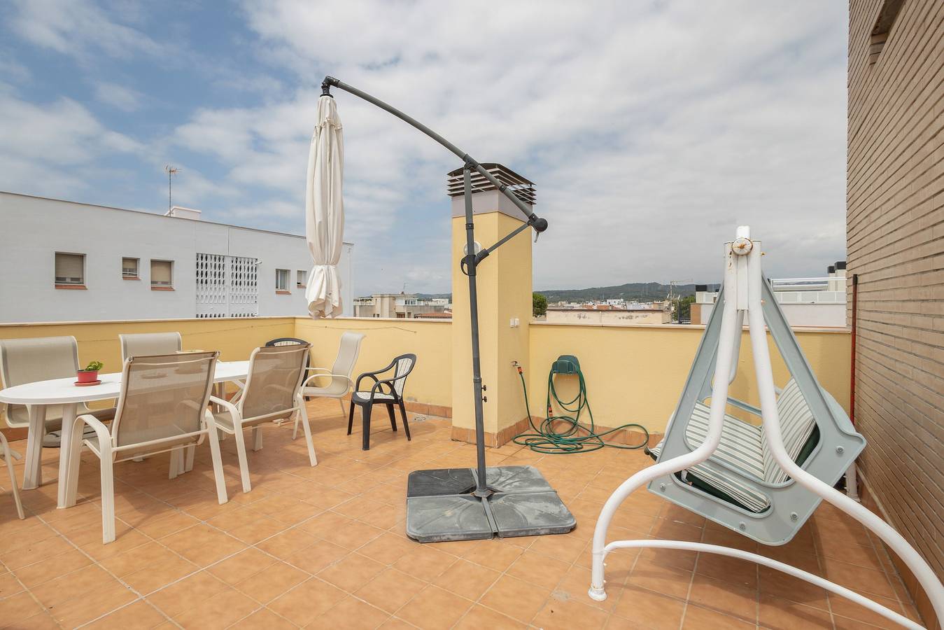 Ganze Wohnung, Apartment 'Cubelles' mit Meerblick, privater Terrasse und Klimaanlage in Cubelles, Garraf