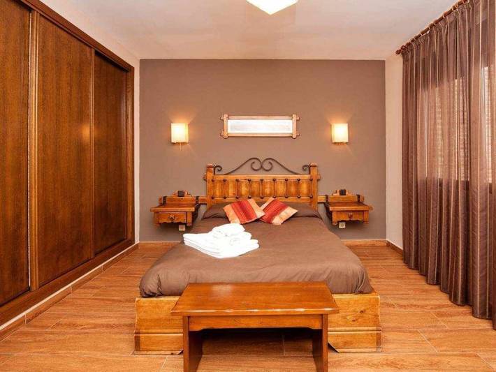 Casa rural para 15 personas, con piscina y terraza en Gálvez