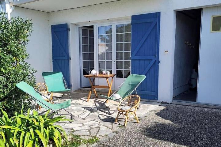 Gîte pour 8 personnes, avec Balcon et Jardin